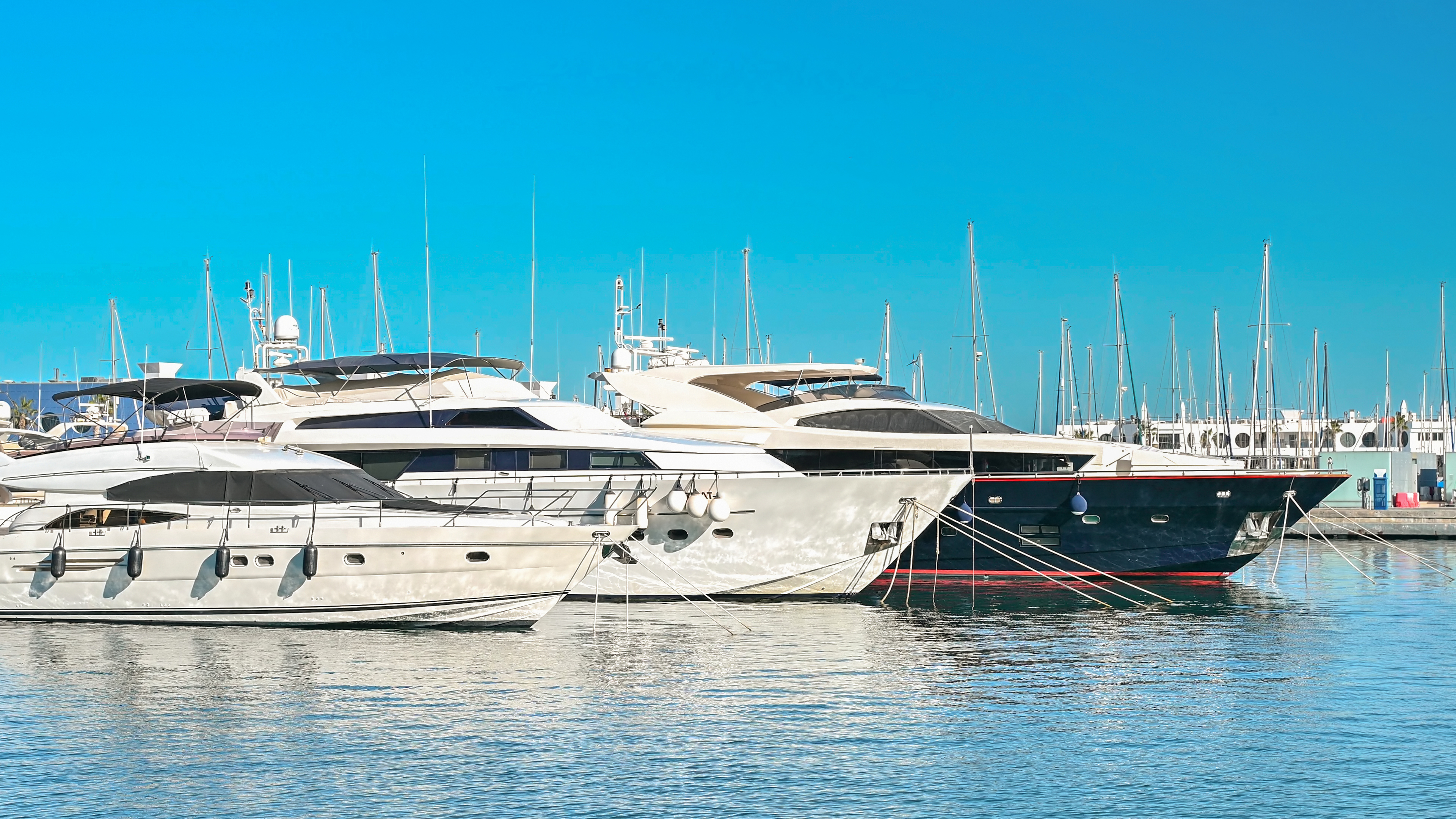 Fenentra Yacht Charter